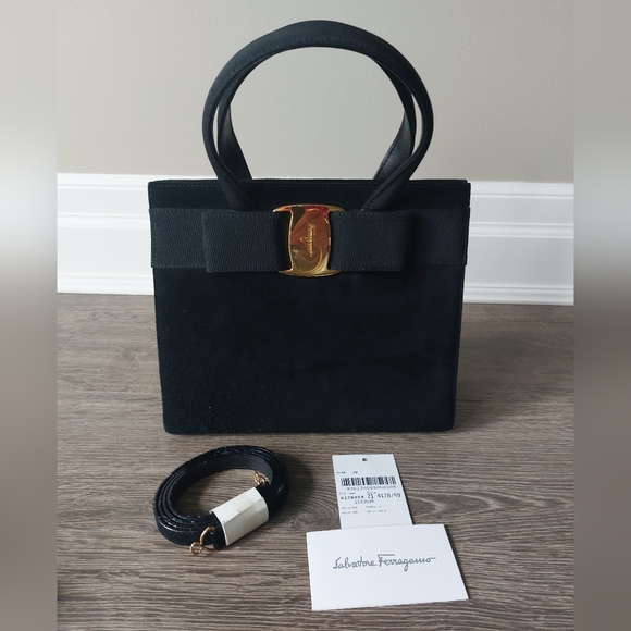 Salvatore Ferragamo Vara bow black suede bag. Top handle bag plus crossbody bag - Picture 8 of 13